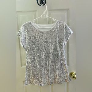 White short sleeve top with silver sequins - size Small